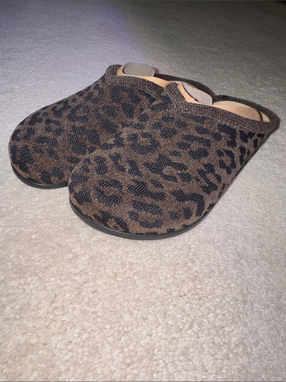 Rothy’s - The Casual Clog (ReVelvet™ Cheetah)